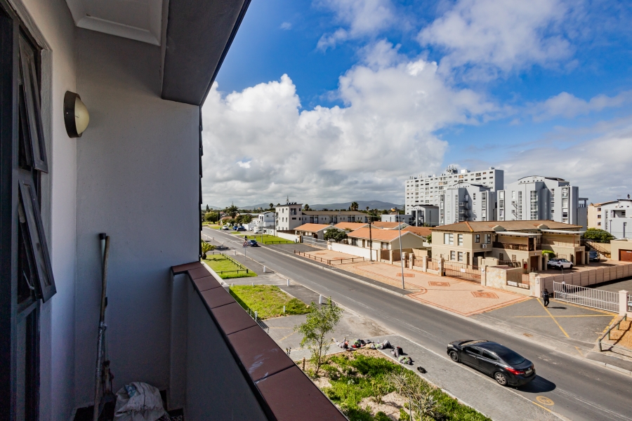2 Bedroom Property for Sale in Table View Western Cape
